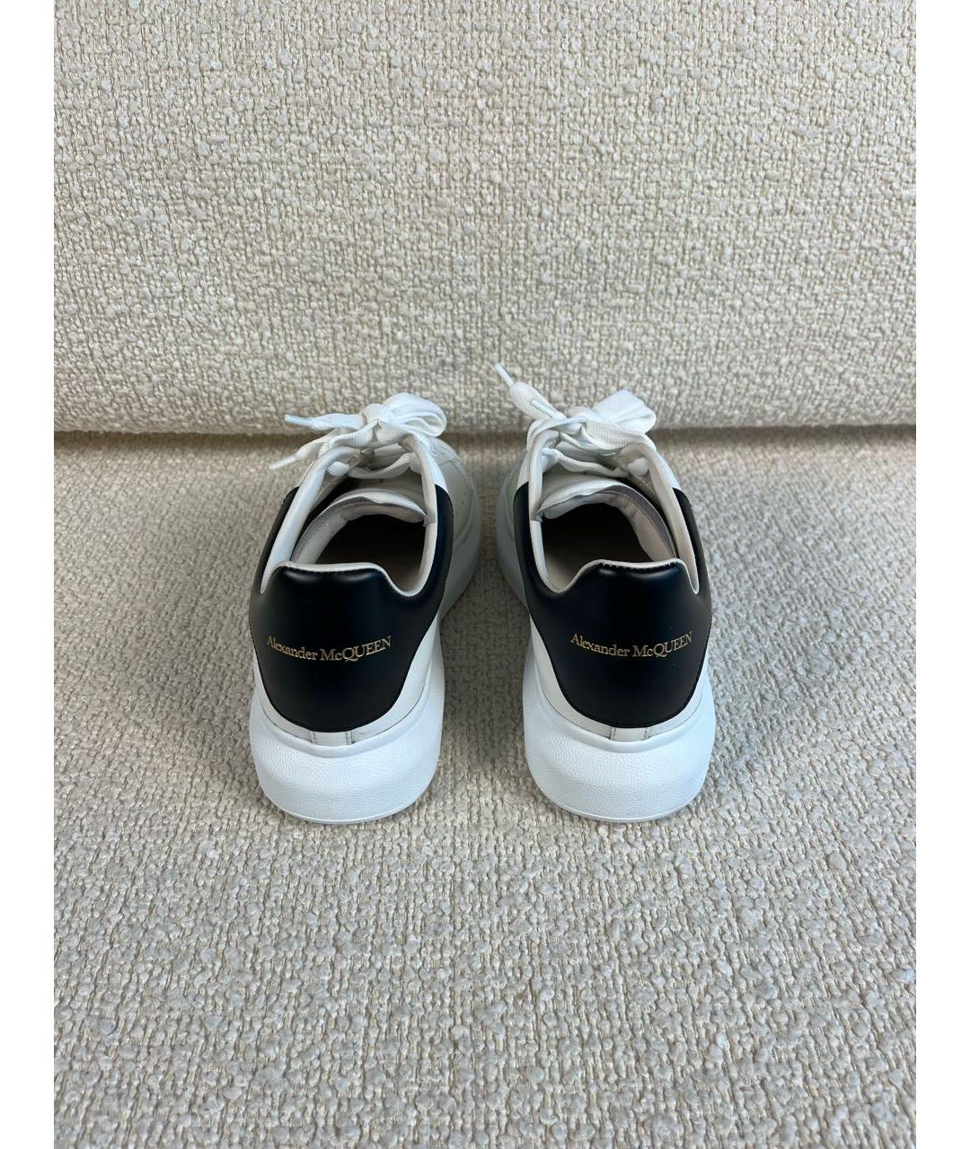 ALEXANDER MCQUEEN Белые кожаные низкие кроссовки / кеды, фото 3