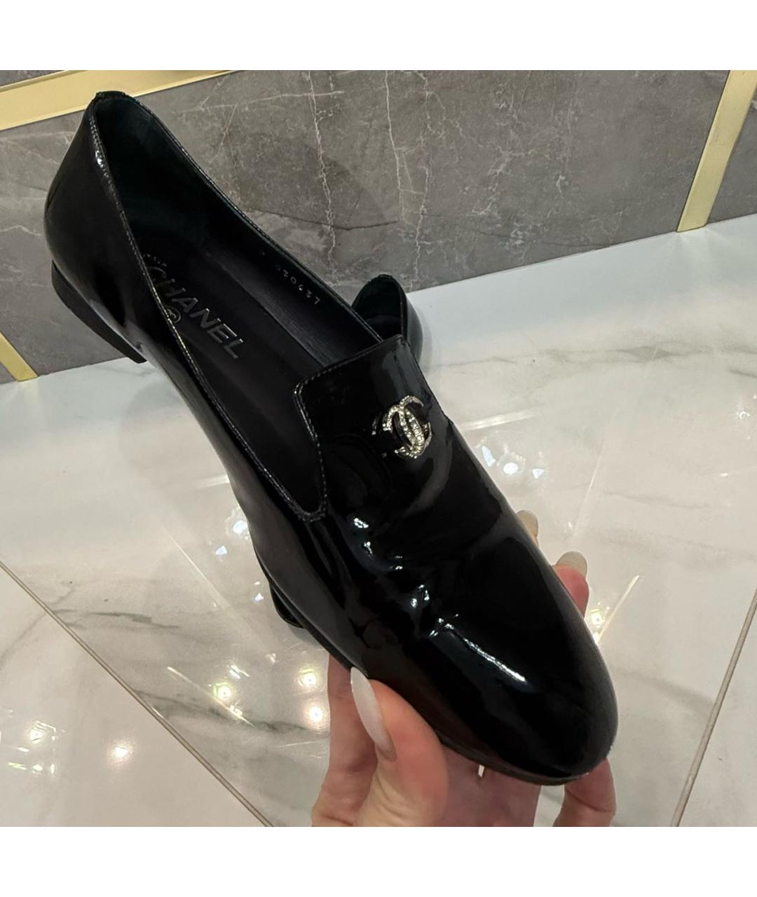 CHANEL Черные лоферы из лакированной кожи, фото 7