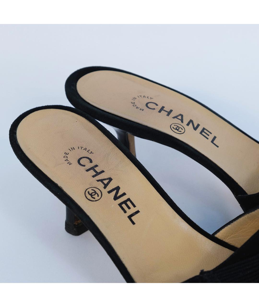 CHANEL Черные замшевые мюли, фото 5