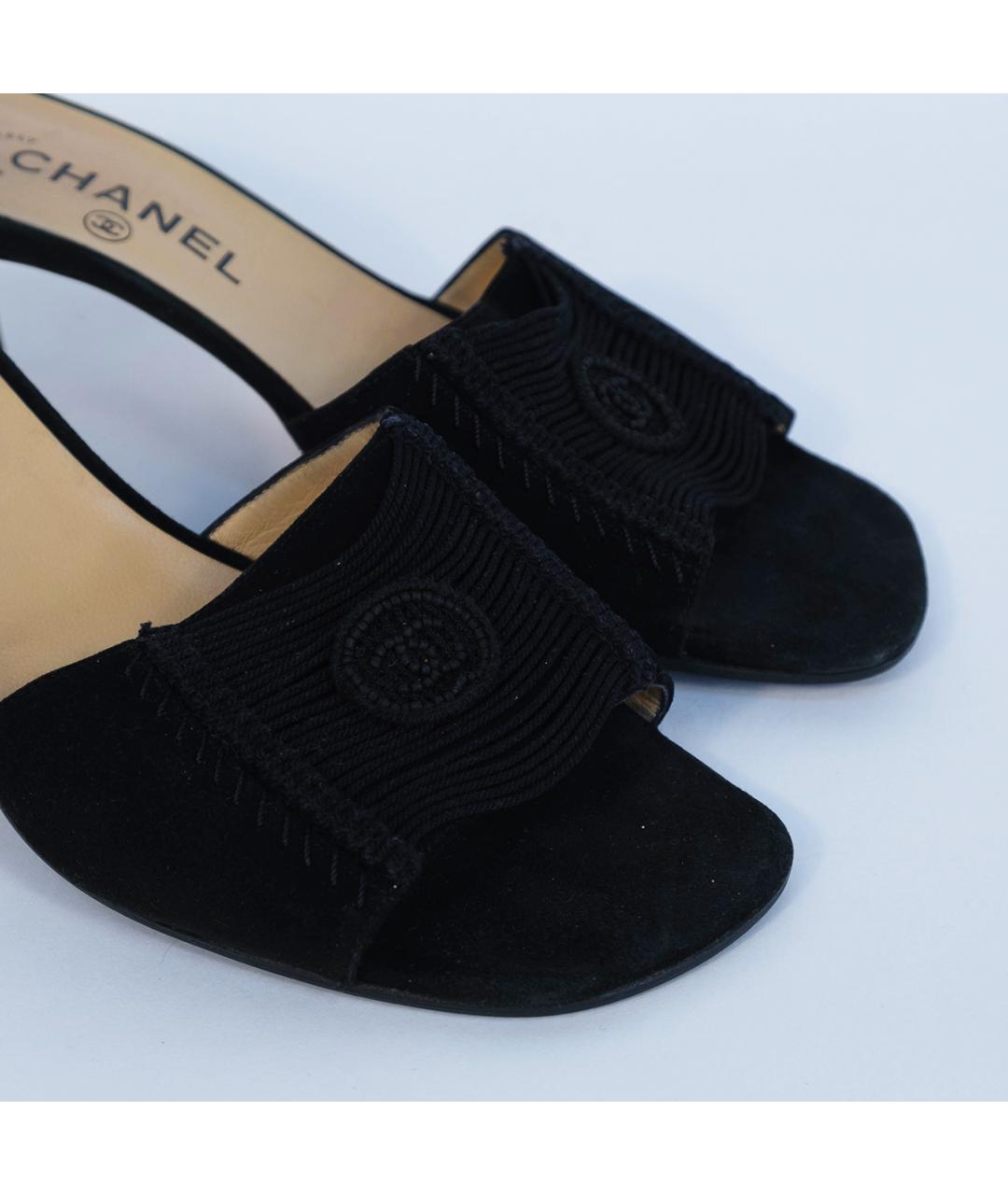 CHANEL Черные замшевые мюли, фото 4