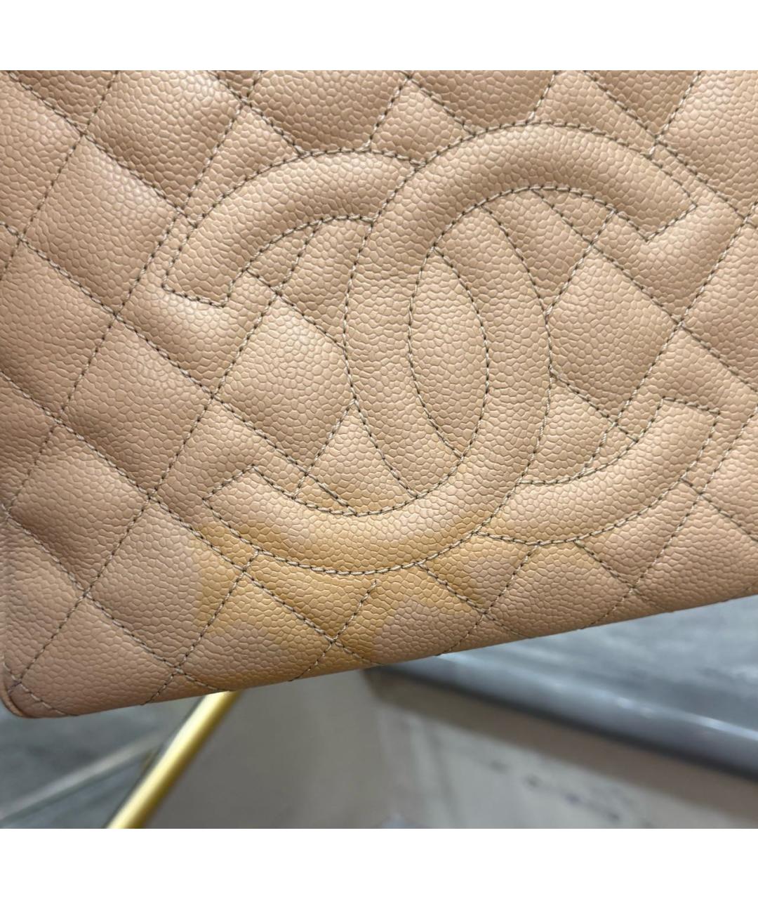 CHANEL Бежевая кожаная сумка тоут, фото 6