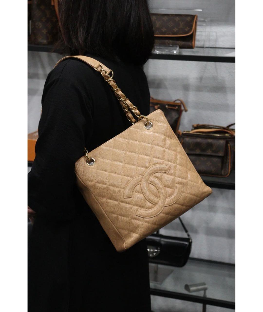 CHANEL Бежевая кожаная сумка тоут, фото 2