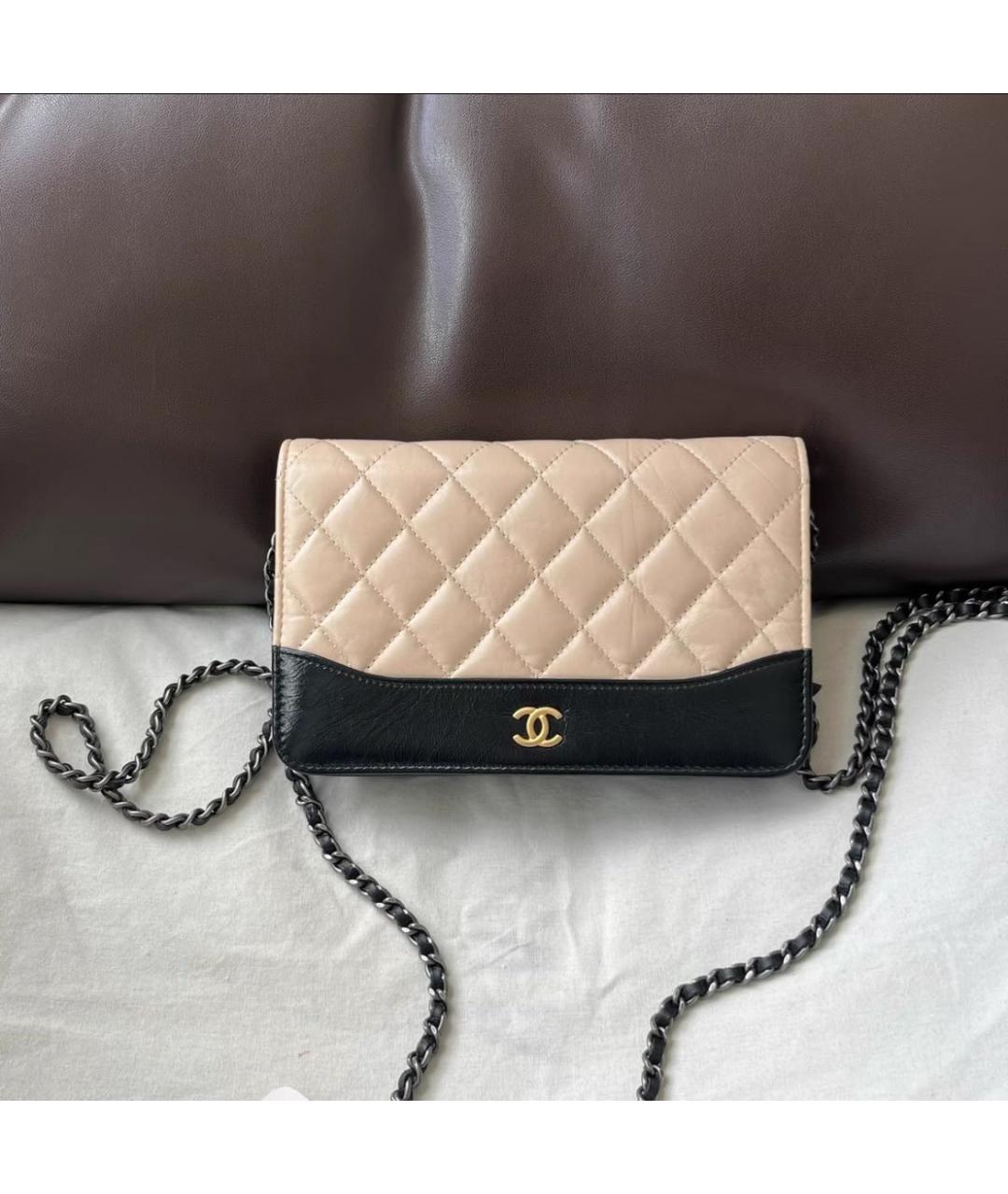 CHANEL Бежевая кожаная сумка через плечо, фото 2