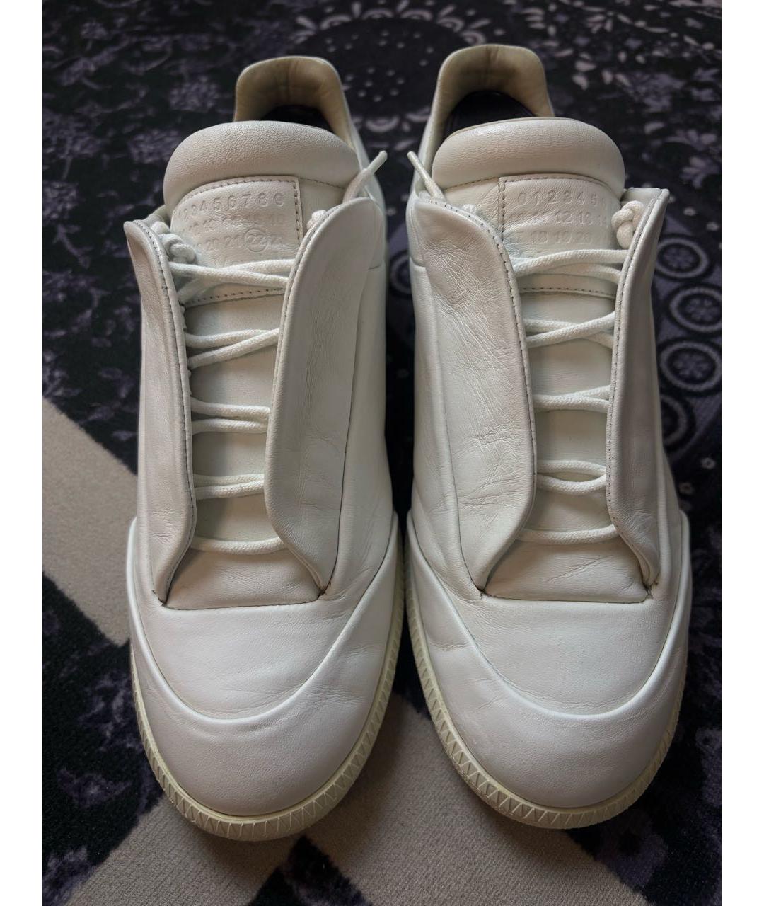 MAISON MARGIELA Белые кожаные низкие кроссовки / кеды, фото 2