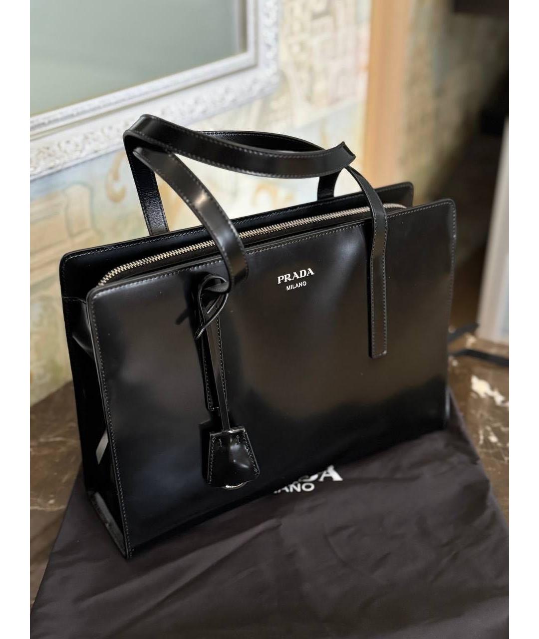 PRADA Черная кожаная сумка тоут, фото 2
