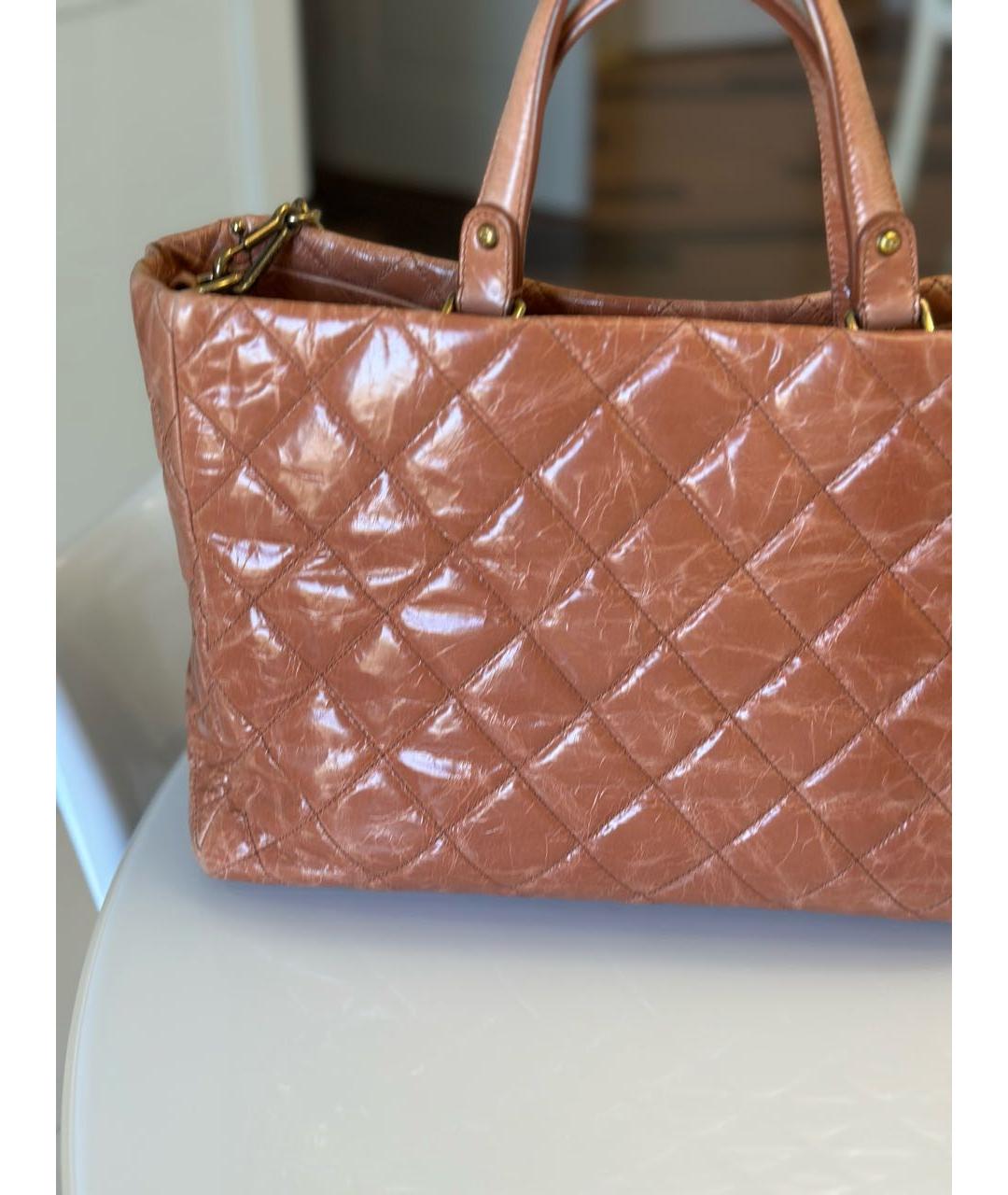 CHANEL Оранжевая кожаная сумка с короткими ручками, фото 3