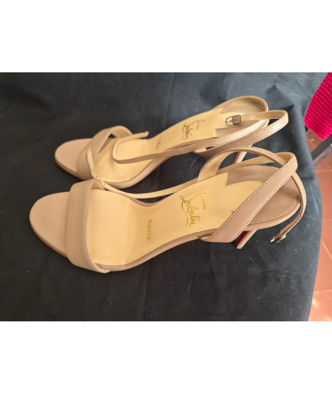 CHRISTIAN LOUBOUTIN Бежевые кожаные босоножки, фото 5