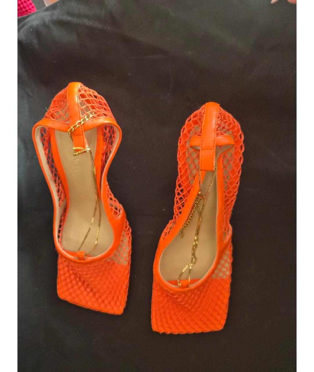 BOTTEGA VENETA Оранжевое кожаные босоножки, фото 2