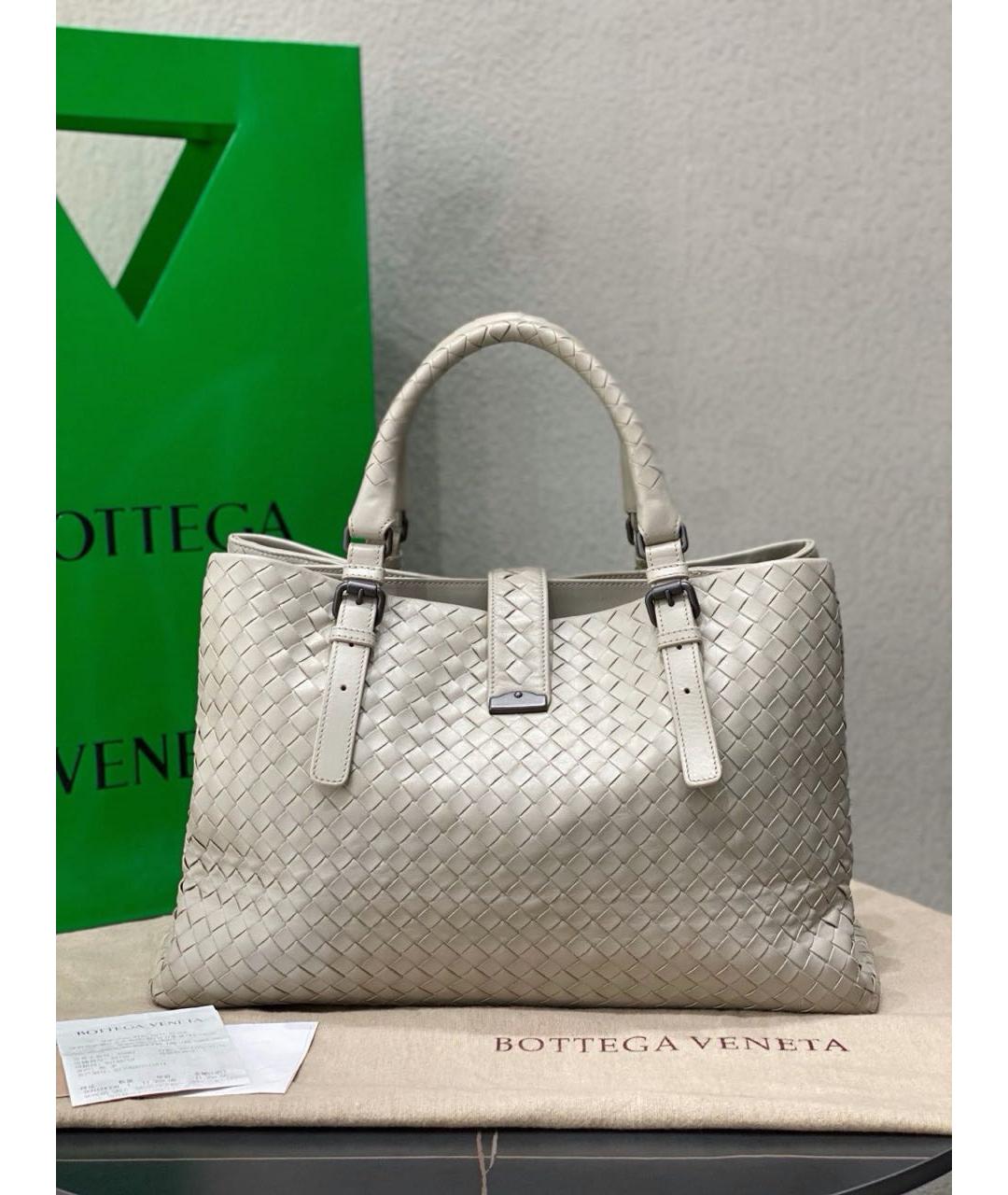 BOTTEGA VENETA Бежевая кожаная сумка с короткими ручками, фото 5