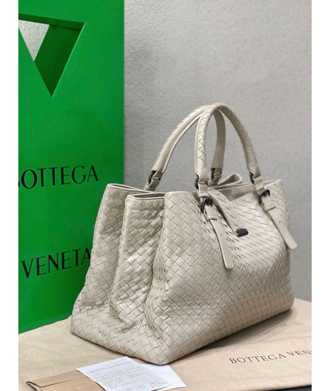 BOTTEGA VENETA Бежевая кожаная сумка с короткими ручками, фото 4