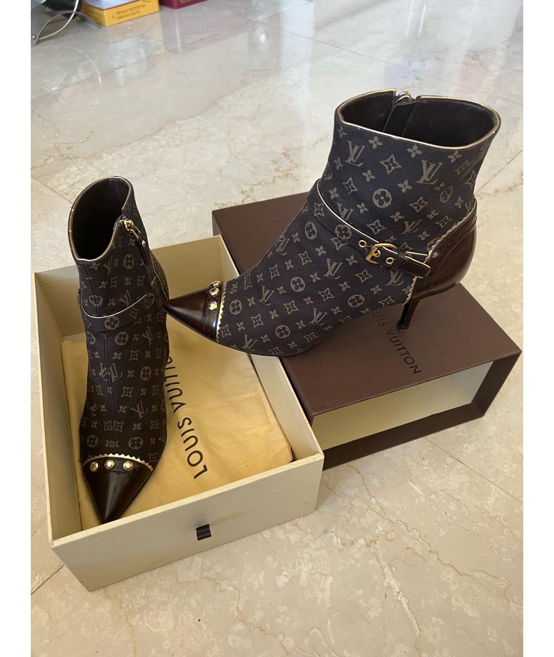 LOUIS VUITTON Коричневые ботильоны, фото 2
