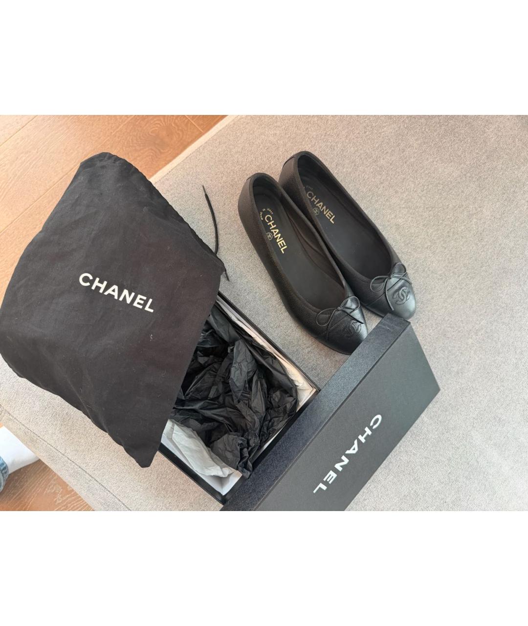 CHANEL Черные кожаные балетки, фото 3