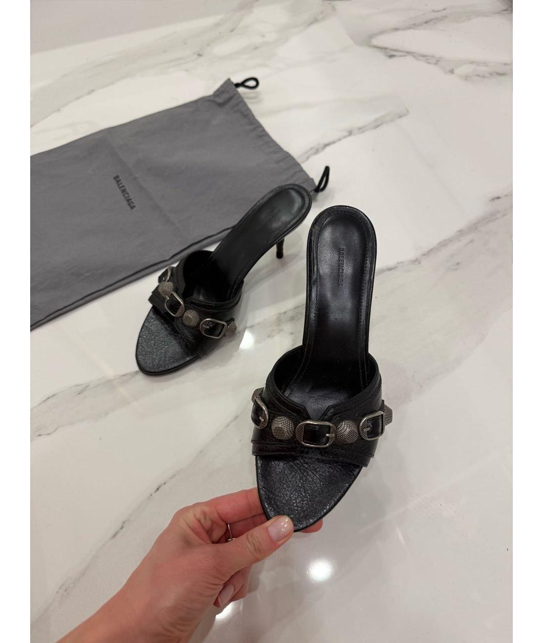 BALENCIAGA Черные кожаные сабо, фото 3