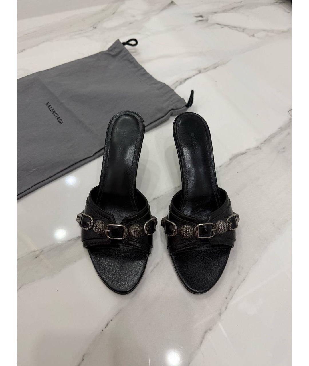 BALENCIAGA Черные кожаные сабо, фото 2