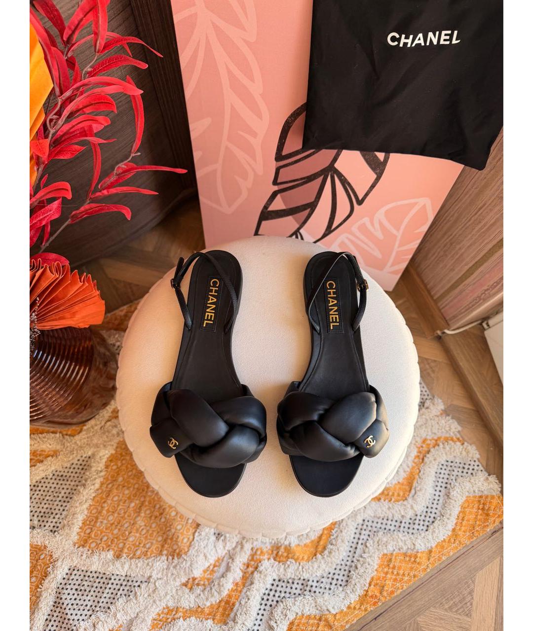 CHANEL Черные кожаные босоножки, фото 2