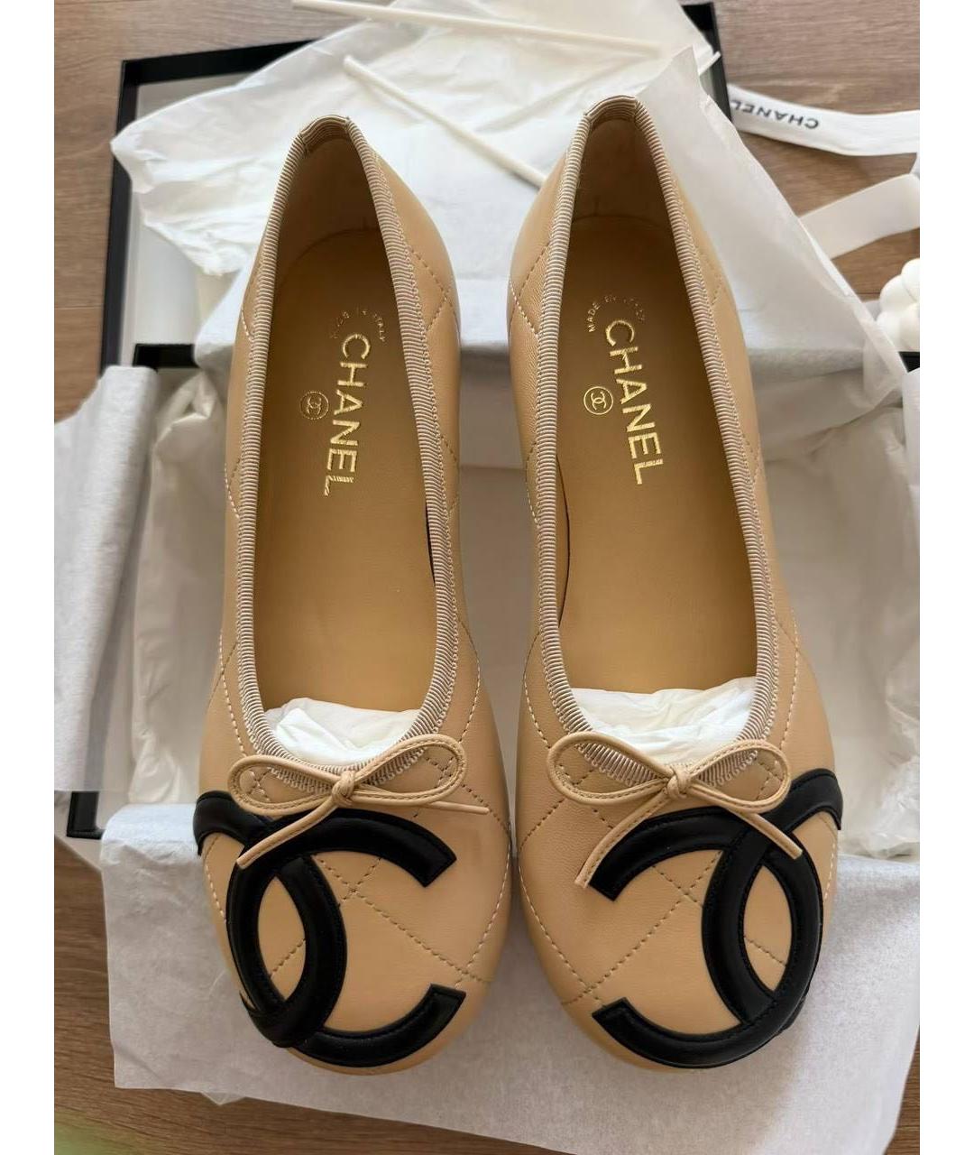 CHANEL Бежевые кожаные балетки, фото 5