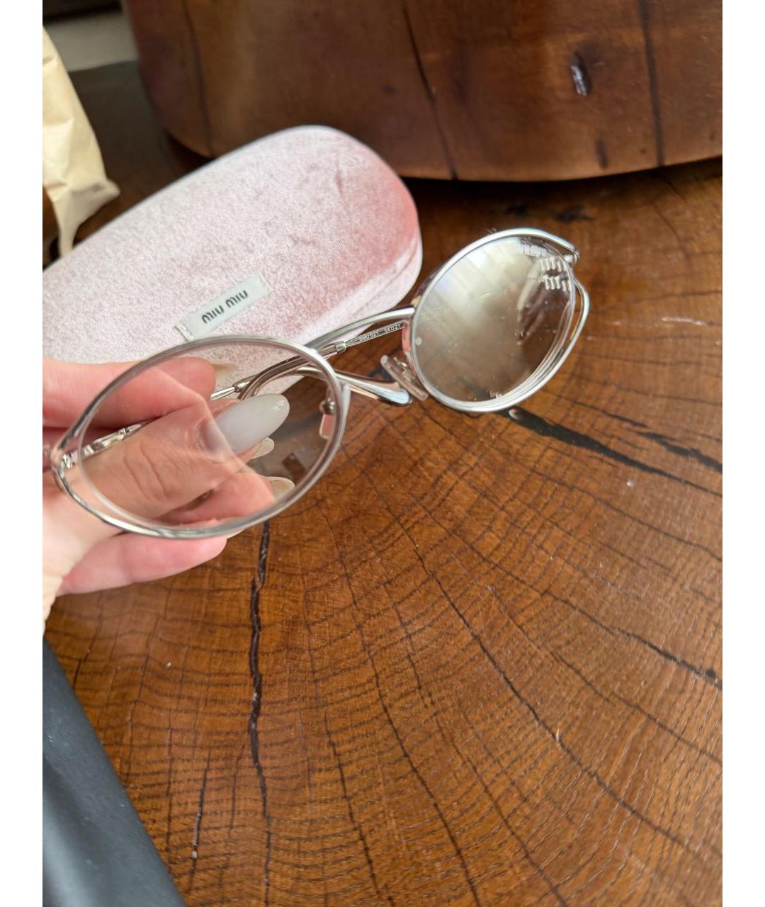 MIU MIU Серебряные металлические солнцезащитные очки, фото 2