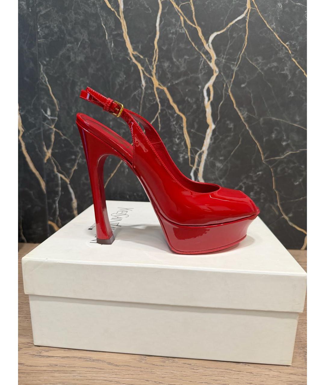 SAINT LAURENT Красные босоножки из лакированной кожи, фото 7