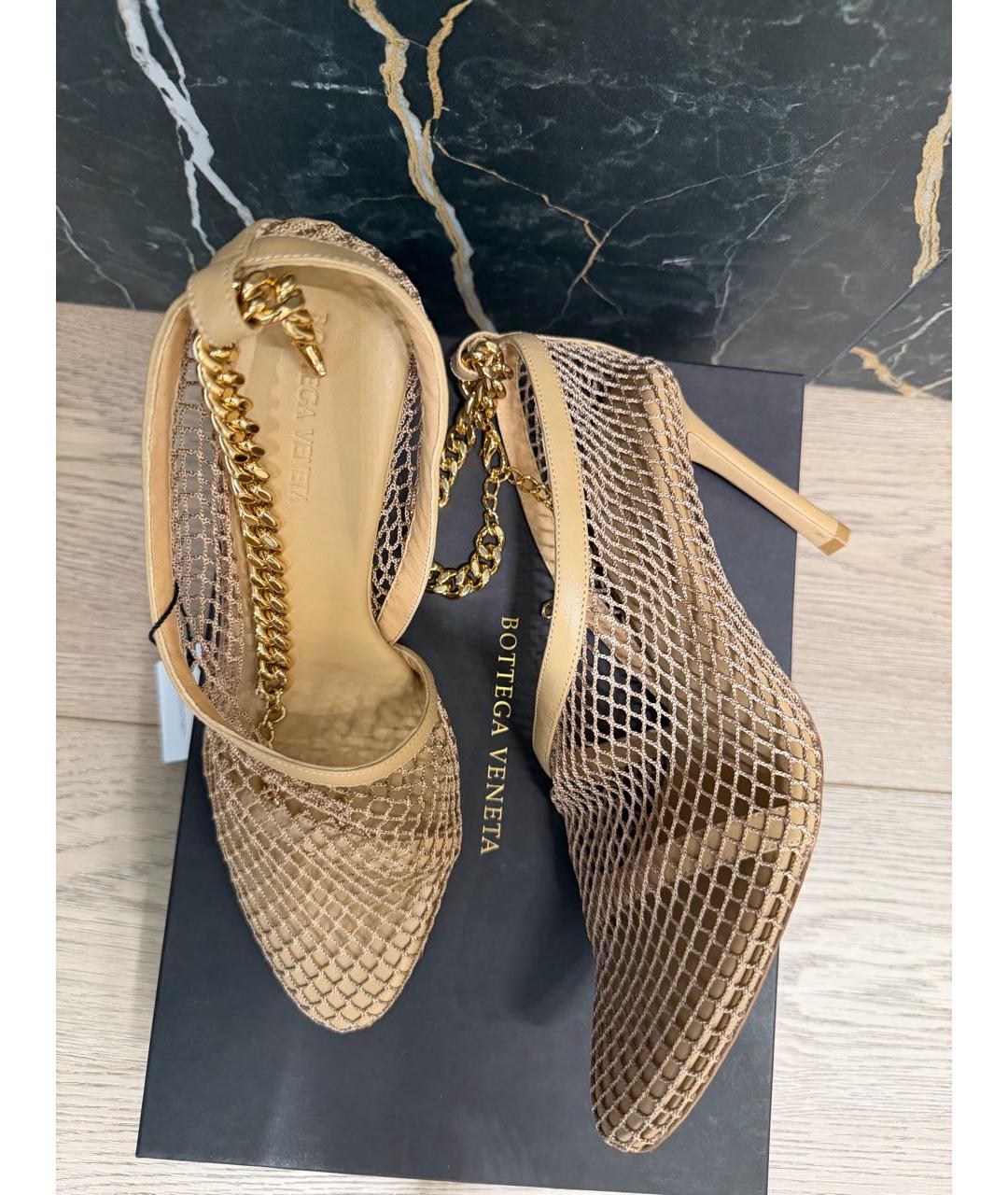 BOTTEGA VENETA Бежевые кожаные босоножки, фото 3
