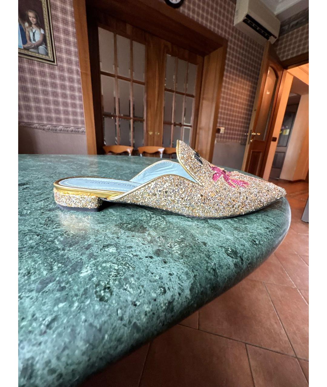 CHIARA FERRAGNI Золотые мюли, фото 7