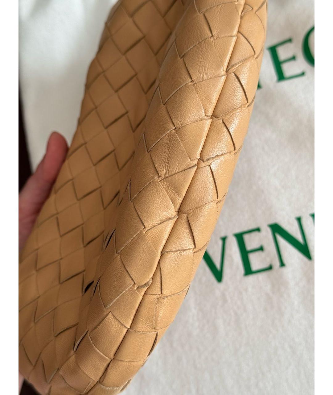 BOTTEGA VENETA Бежевая кожаная сумка с короткими ручками, фото 6