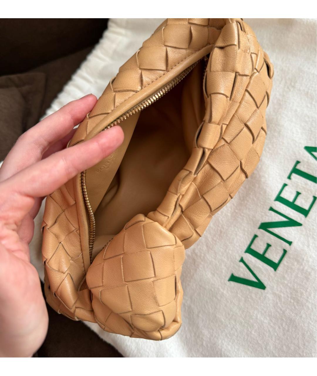 BOTTEGA VENETA Бежевая кожаная сумка с короткими ручками, фото 4