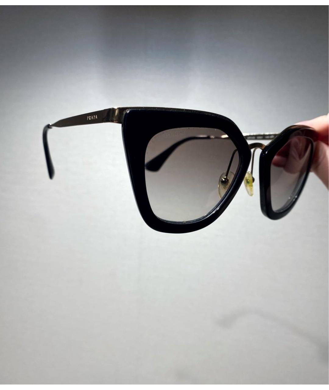 PRADA Черные пластиковые солнцезащитные очки, фото 2