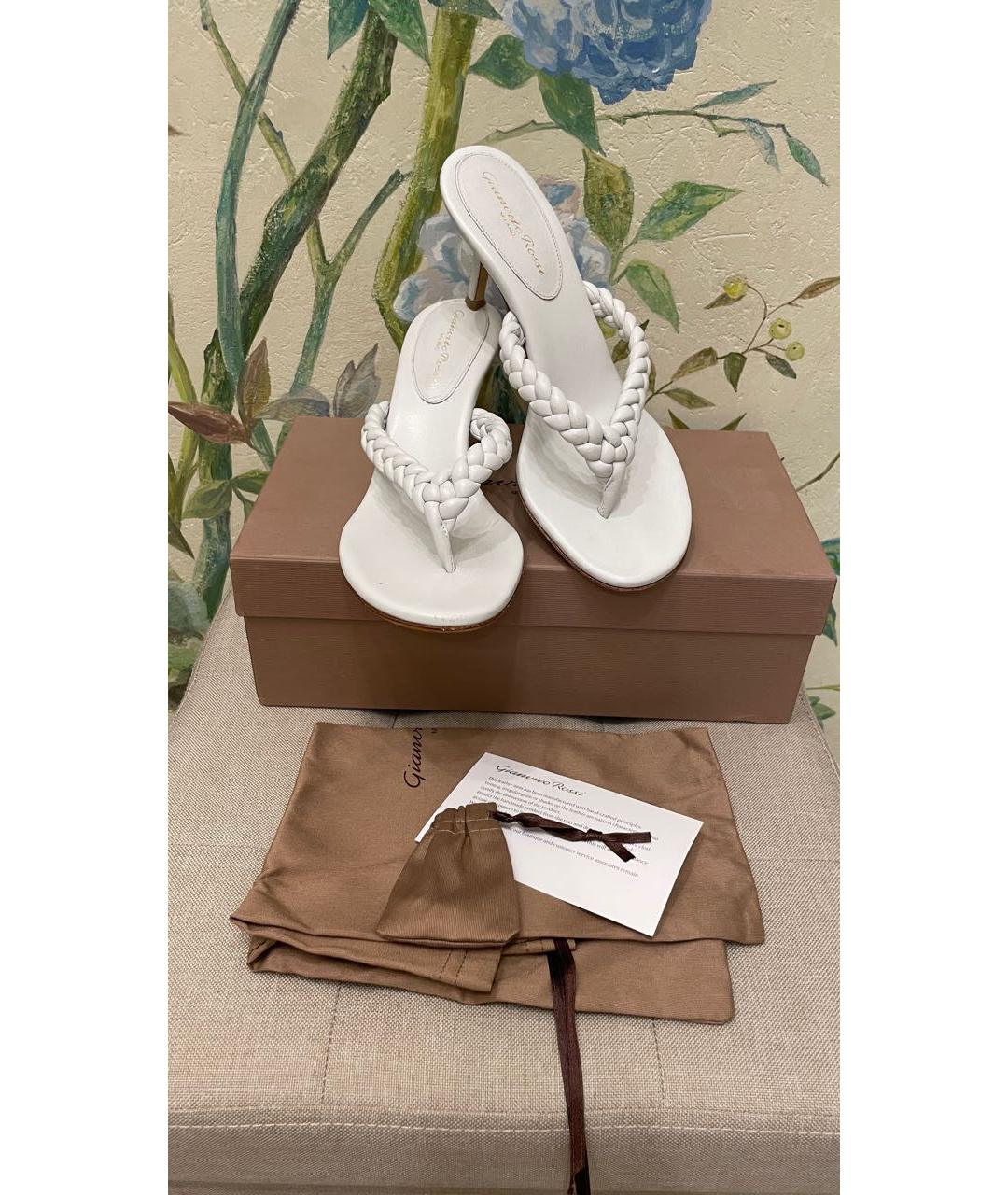 GIANVITO ROSSI Белые кожаные мюли, фото 4