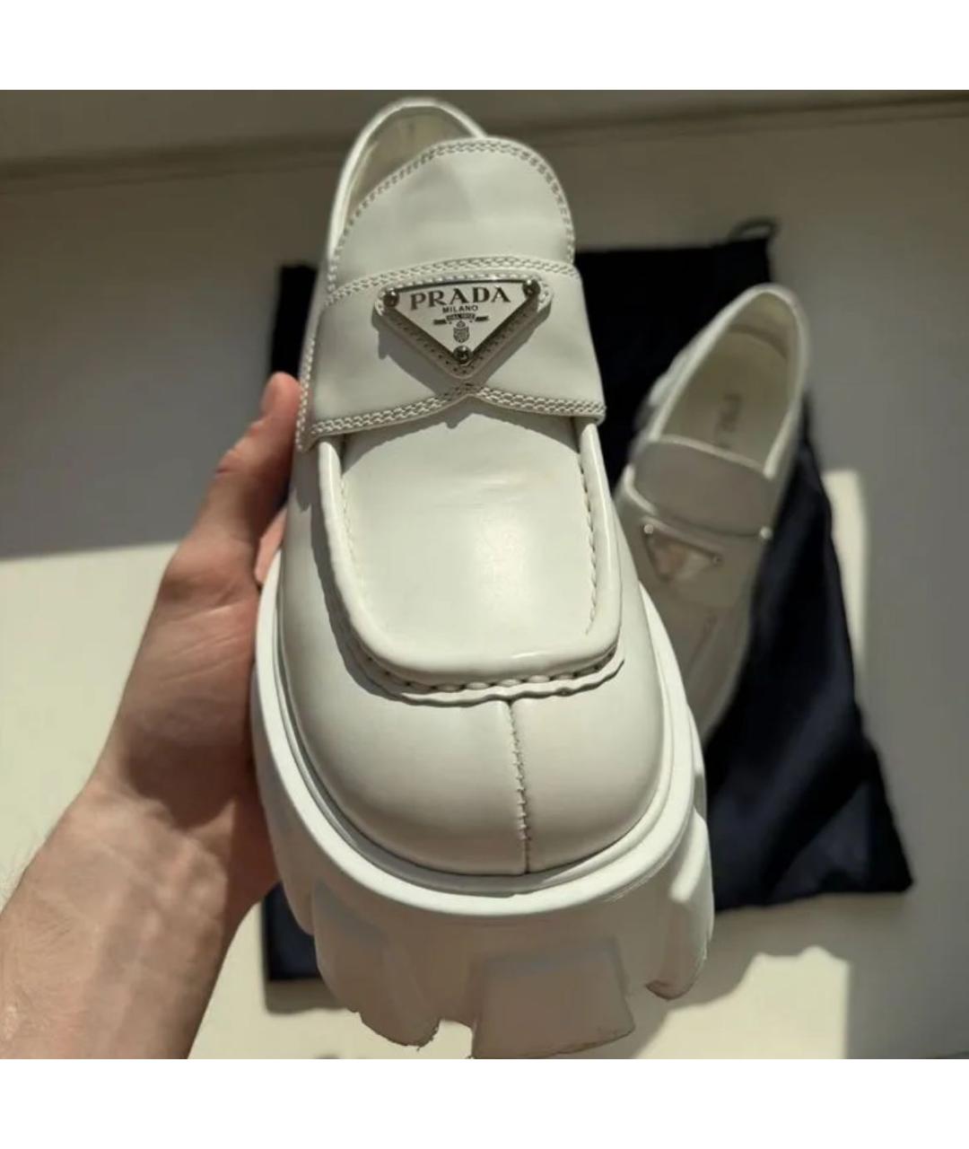 PRADA Белые кожаные лоферы, фото 2