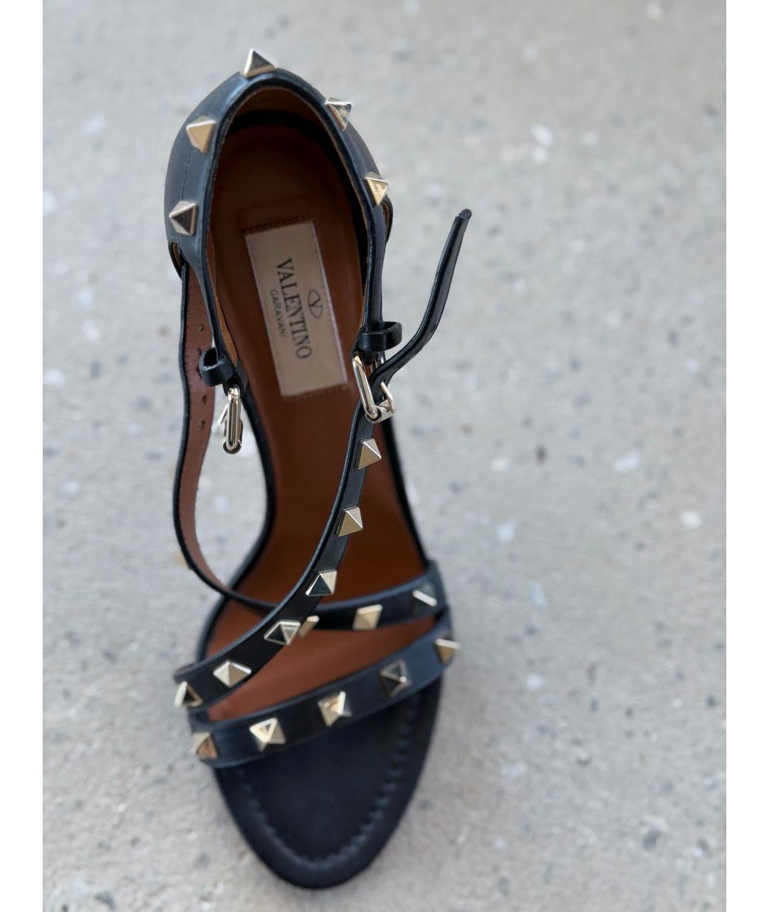 VALENTINO Черные кожаные босоножки, фото 2