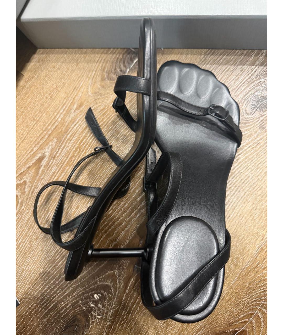 BALENCIAGA Черные кожаные босоножки, фото 4