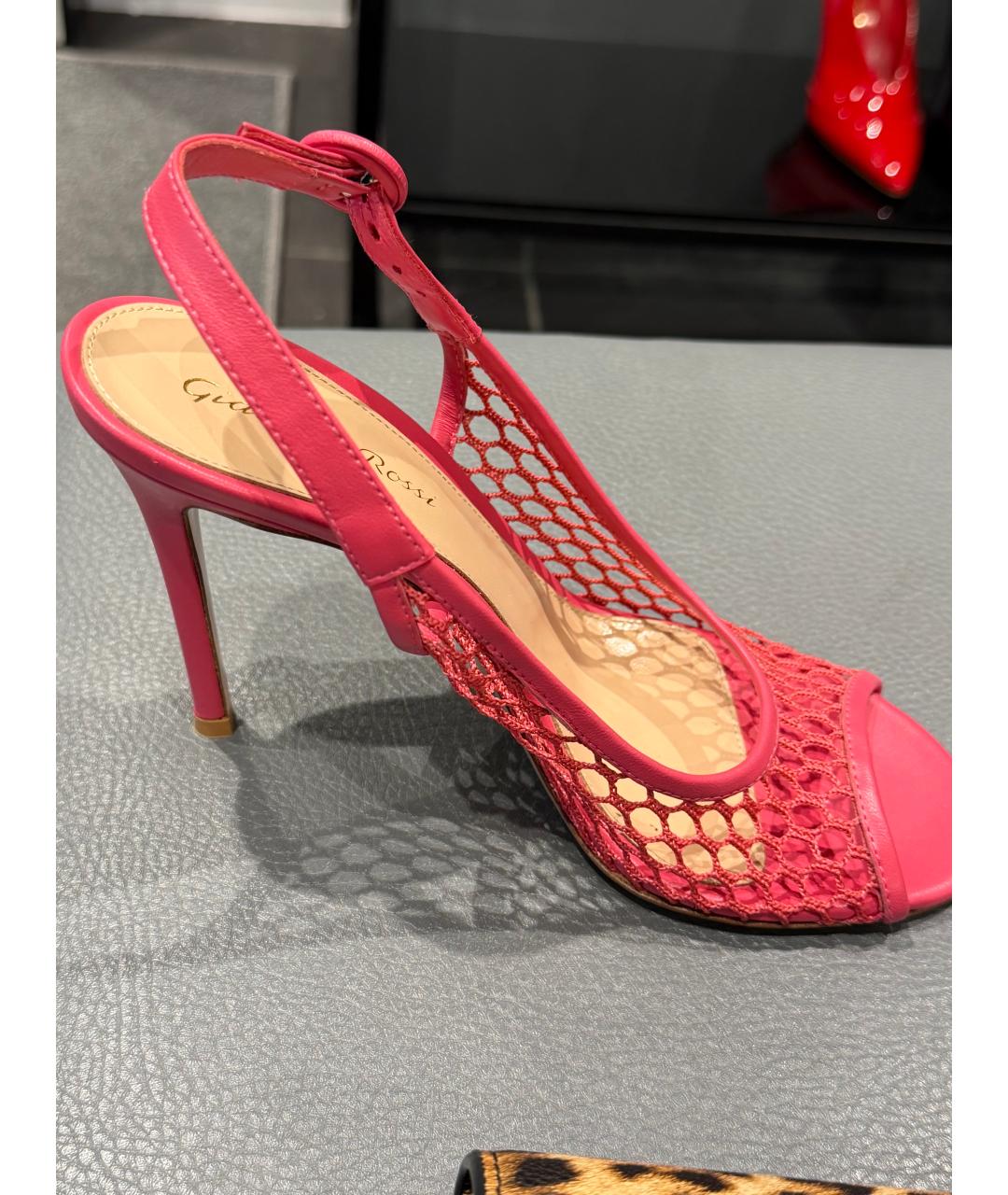 GIANVITO ROSSI Розовые кожаные босоножки, фото 4