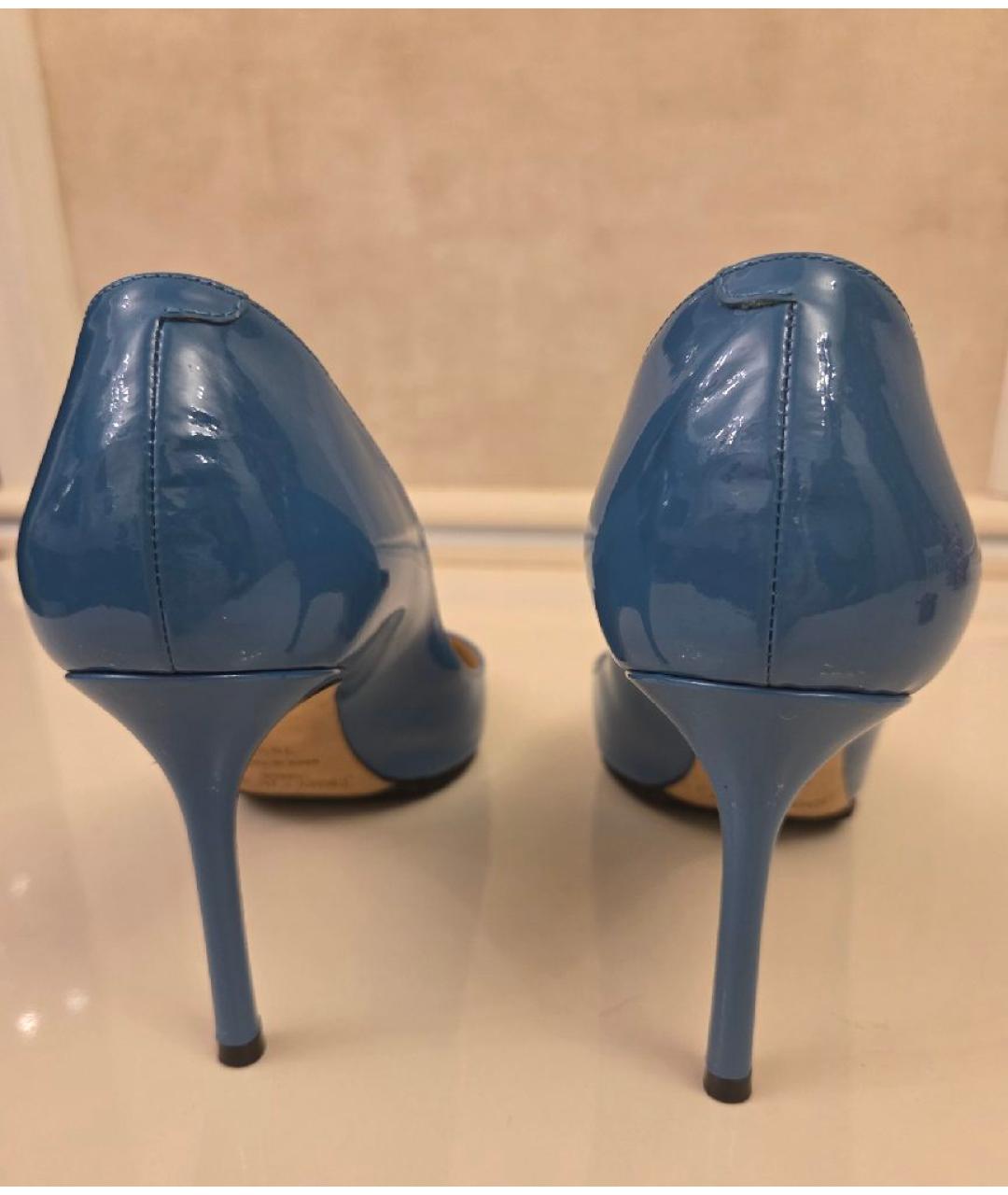 JIMMY CHOO Голубые туфли из лакированной кожи, фото 4