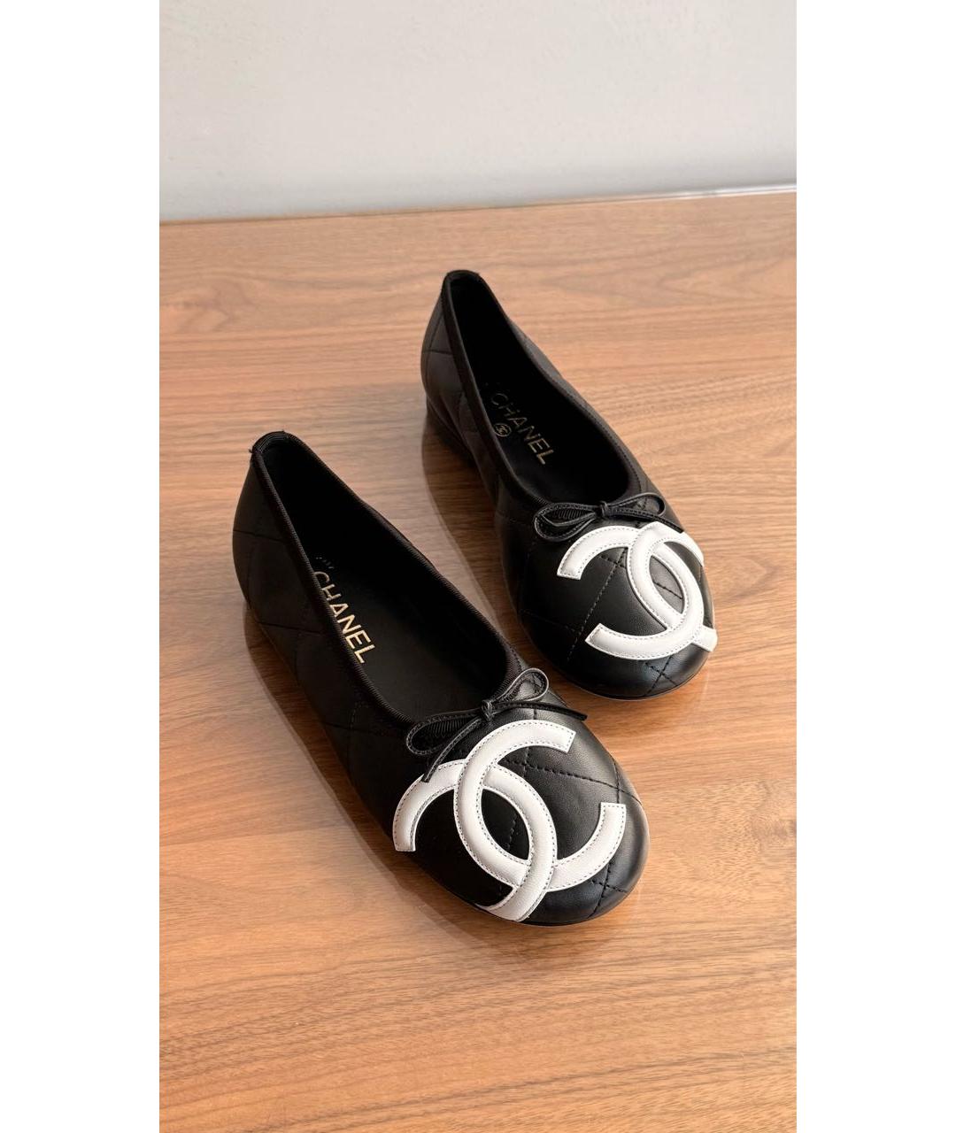 CHANEL Черные кожаные балетки, фото 2