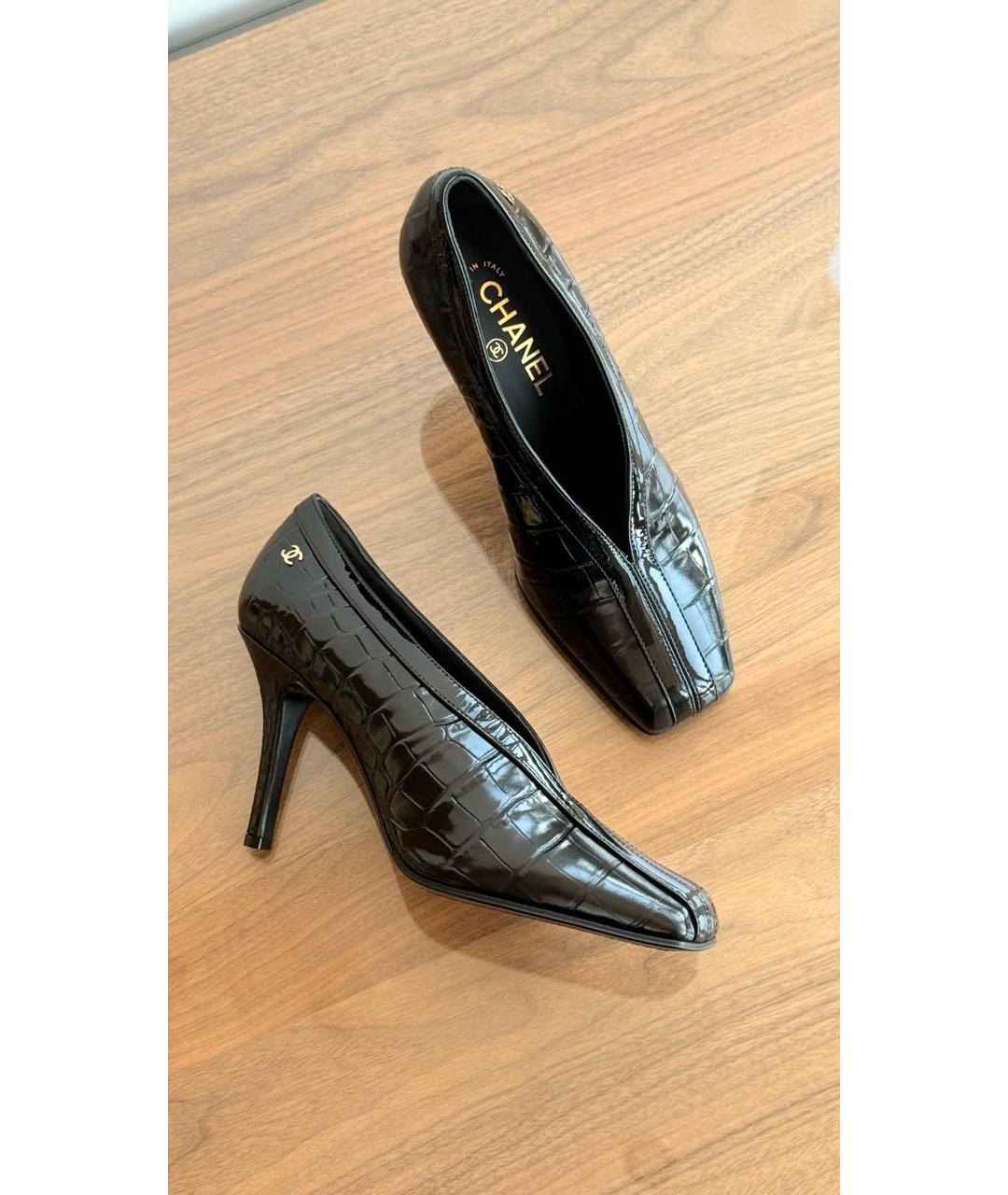 CHANEL Черные туфли из лакированной кожи, фото 6