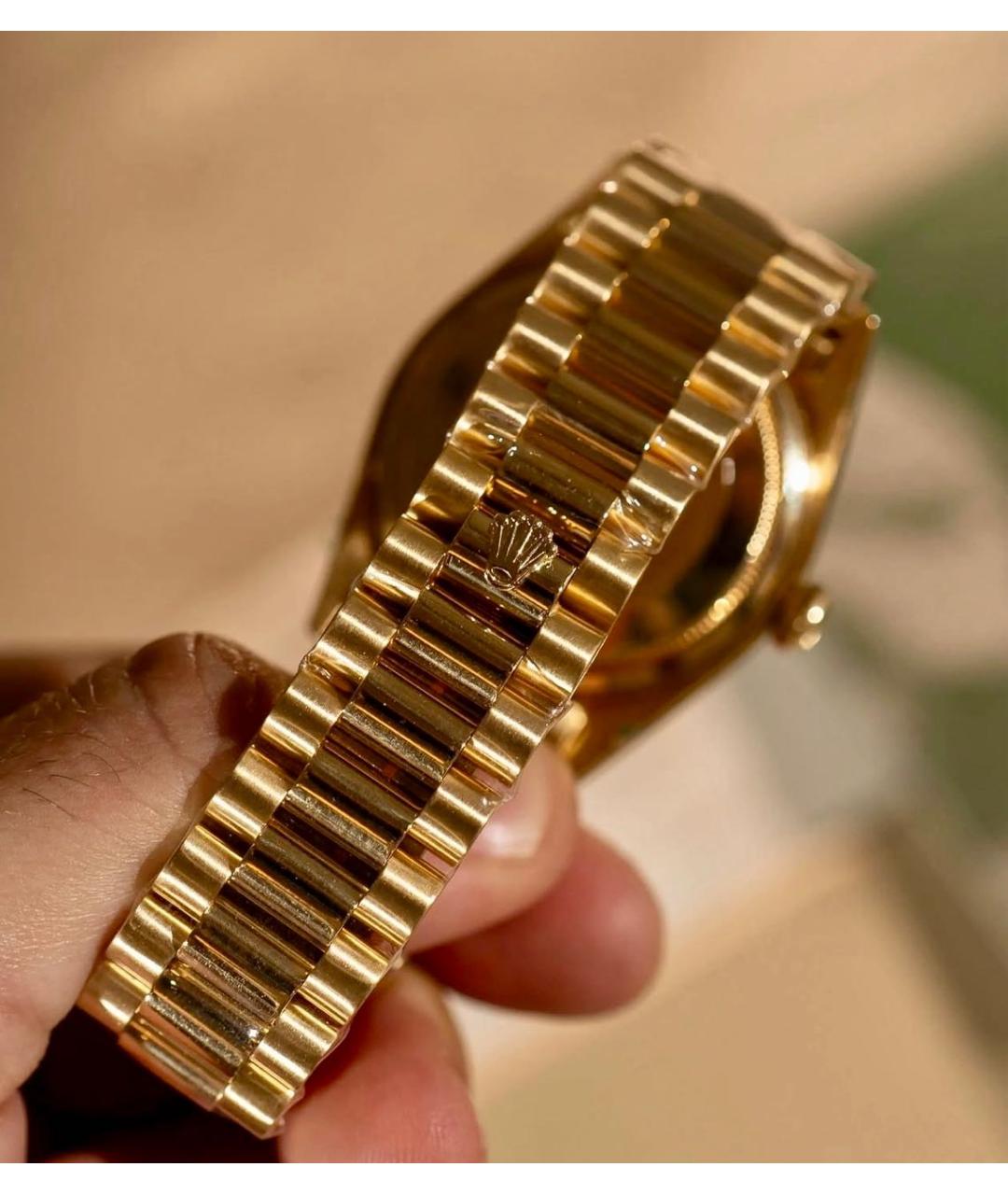ROLEX Черные часы из желтого золота, фото 4