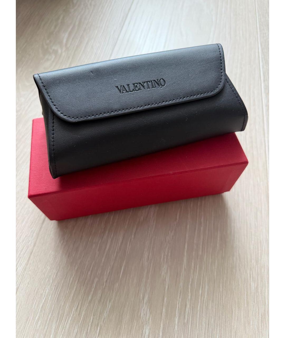 VALENTINO Коричневые пластиковые солнцезащитные очки, фото 7