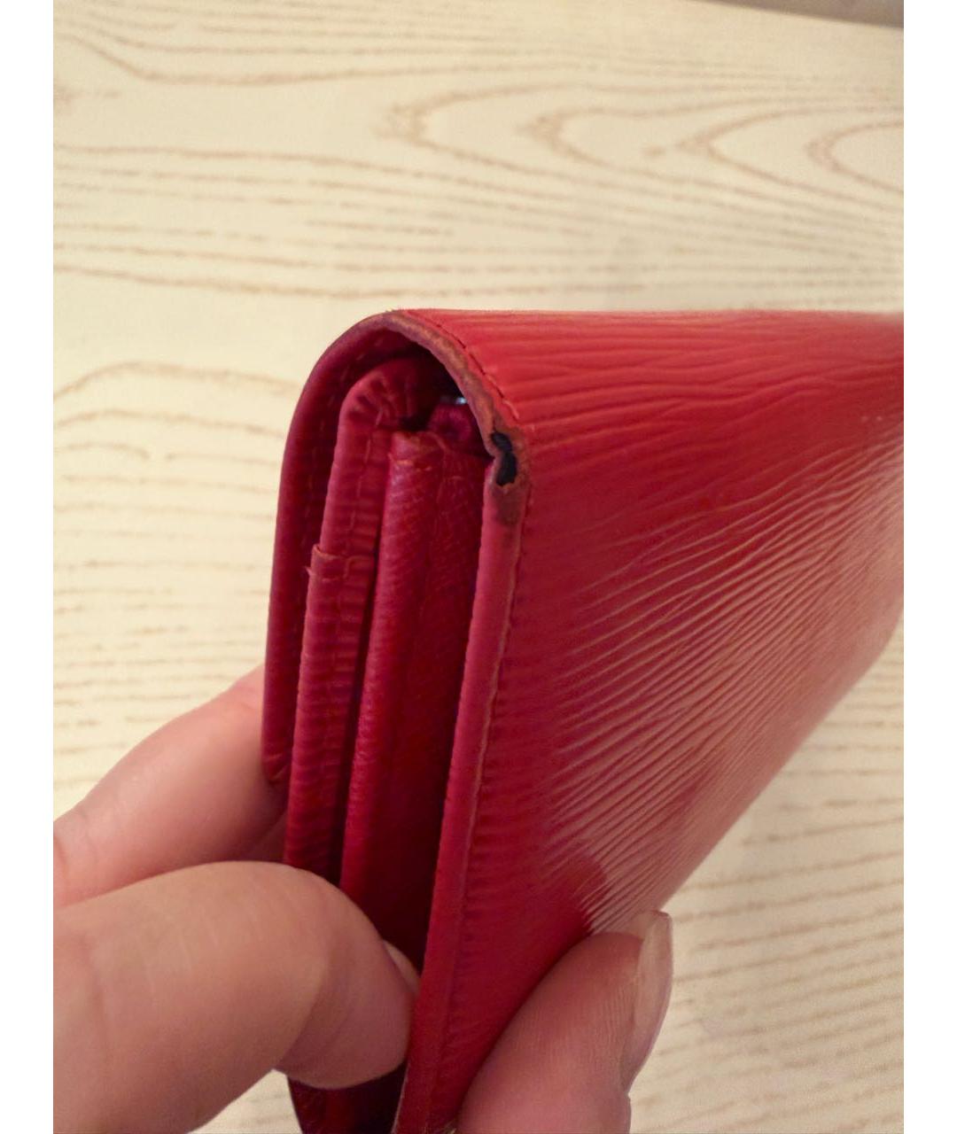 LOUIS VUITTON Красный кожаный кошелек, фото 7