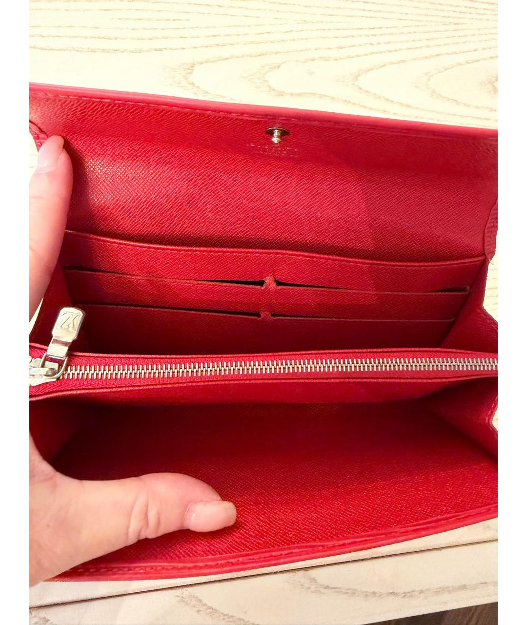 LOUIS VUITTON Красный кожаный кошелек, фото 6