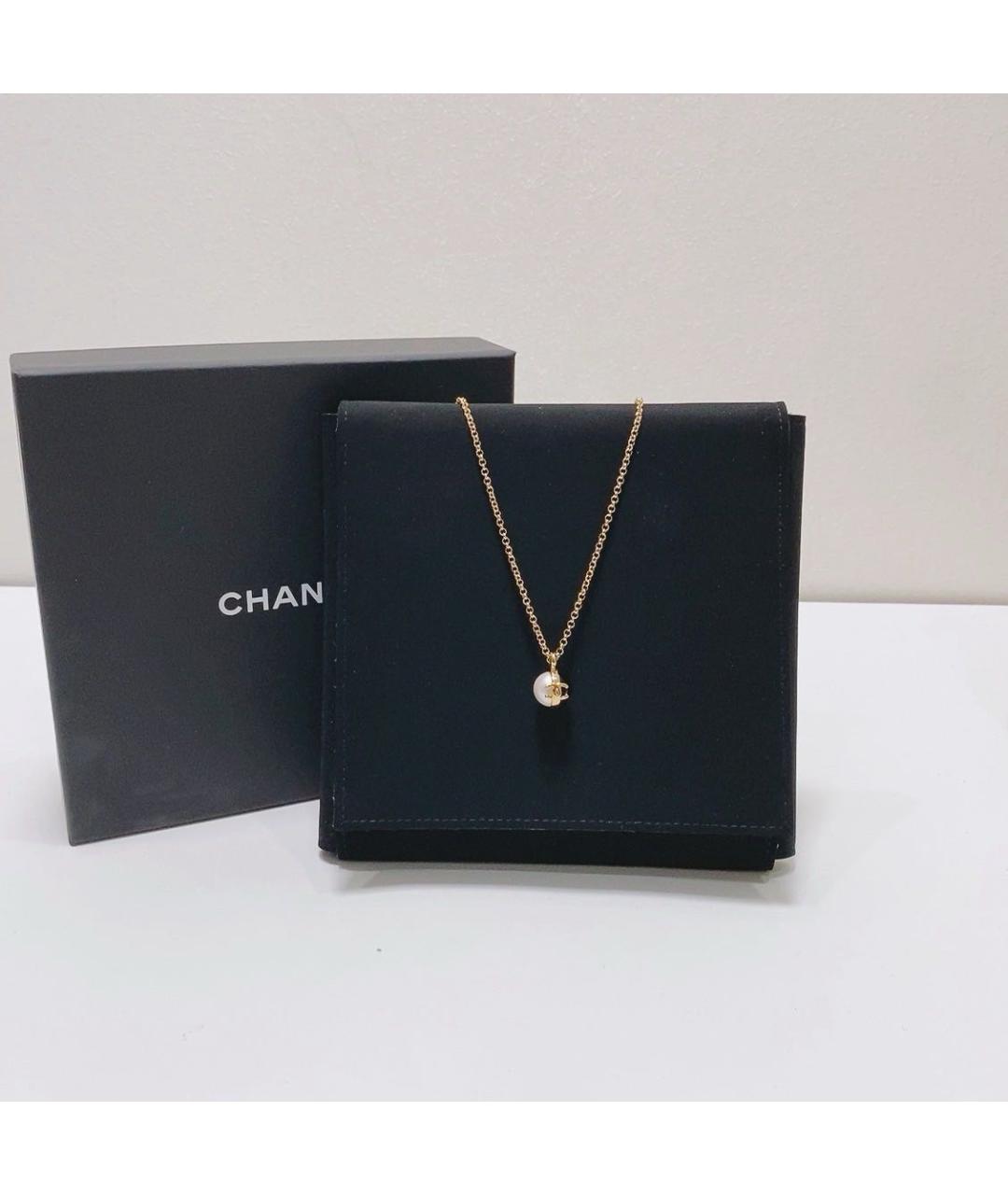 CHANEL Золотая металлическая подвеска, фото 2