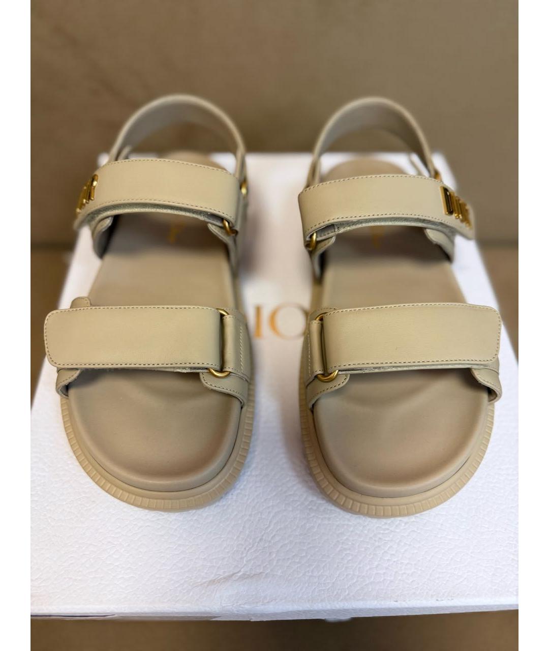 CHRISTIAN DIOR Бежевые кожаные босоножки, фото 2