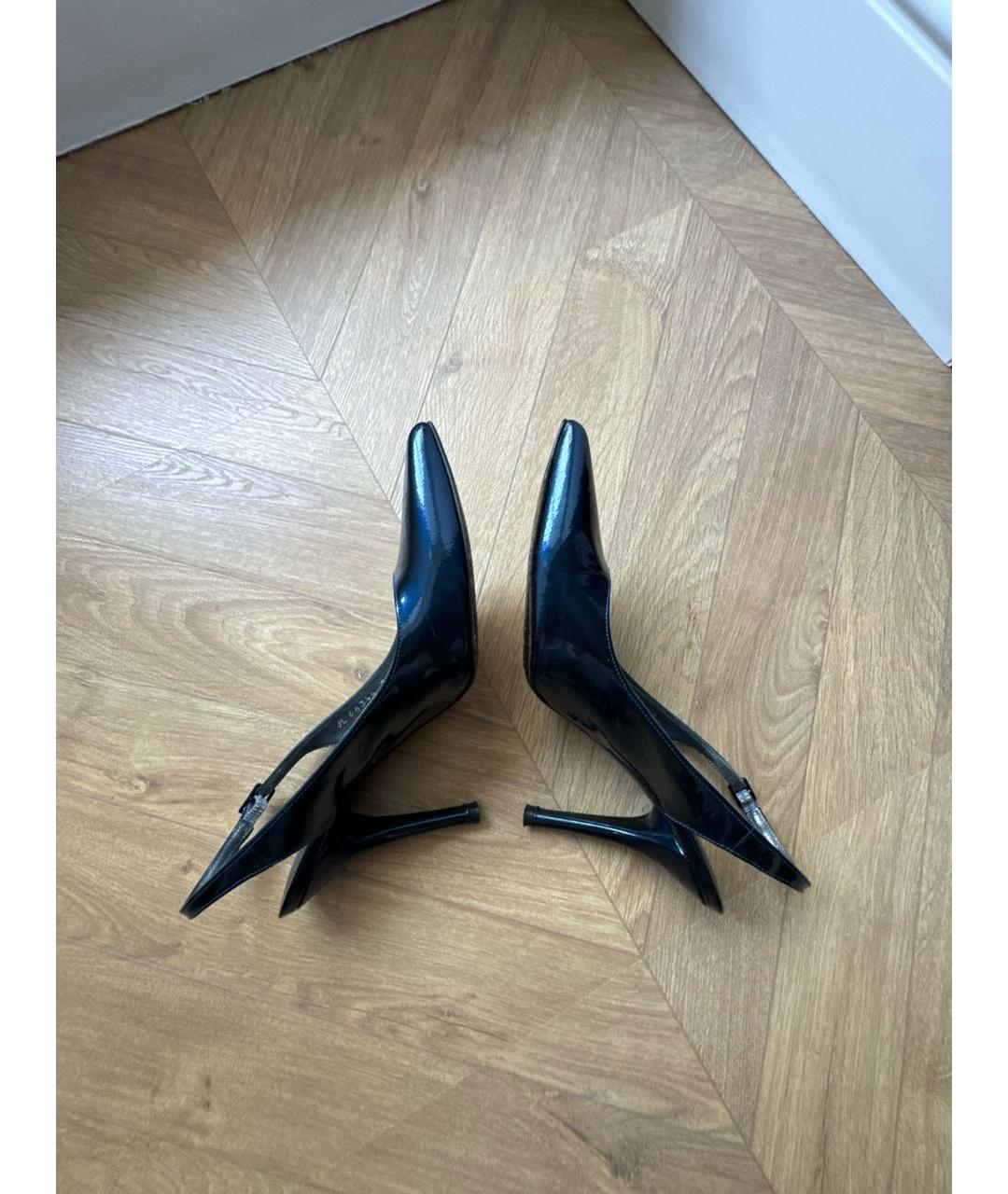STUART WEITZMAN Темно-синие туфли из лакированной кожи, фото 5