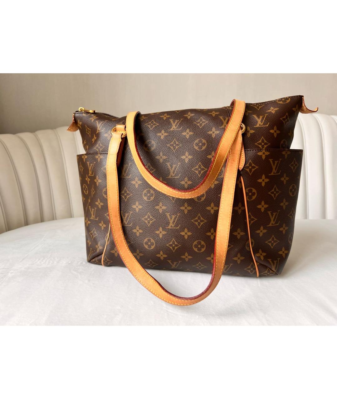 LOUIS VUITTON Коричневая сумка тоут из искусственной кожи, фото 4