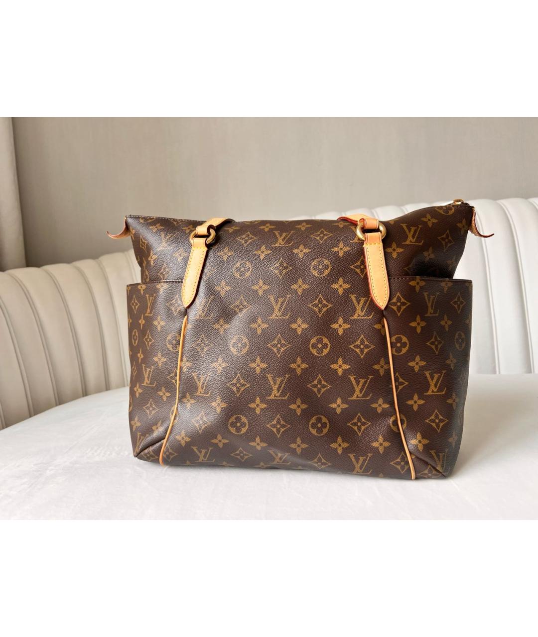 LOUIS VUITTON Коричневая сумка тоут из искусственной кожи, фото 2