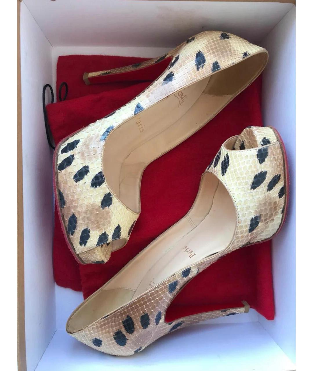 CHRISTIAN LOUBOUTIN Бежевые туфли из экзотической кожи, фото 8