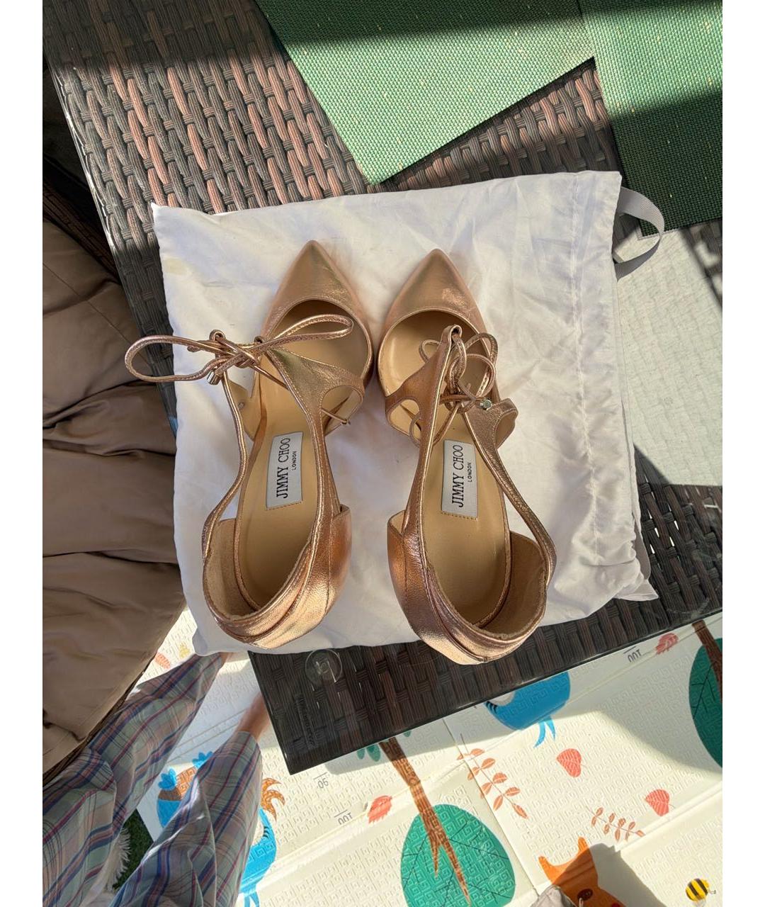 JIMMY CHOO Золотые кожаные босоножки, фото 3