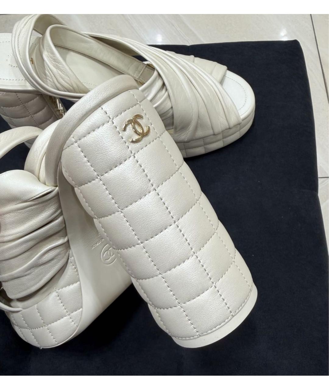 CHANEL Бежевые кожаные босоножки, фото 5