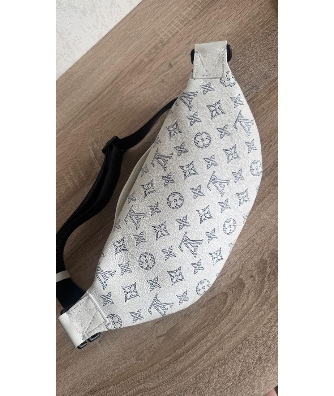 LOUIS VUITTON Кожаная поясная сумка, фото 5