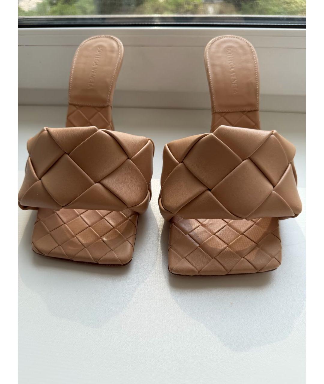 BOTTEGA VENETA Бежевые кожаные сабо, фото 2