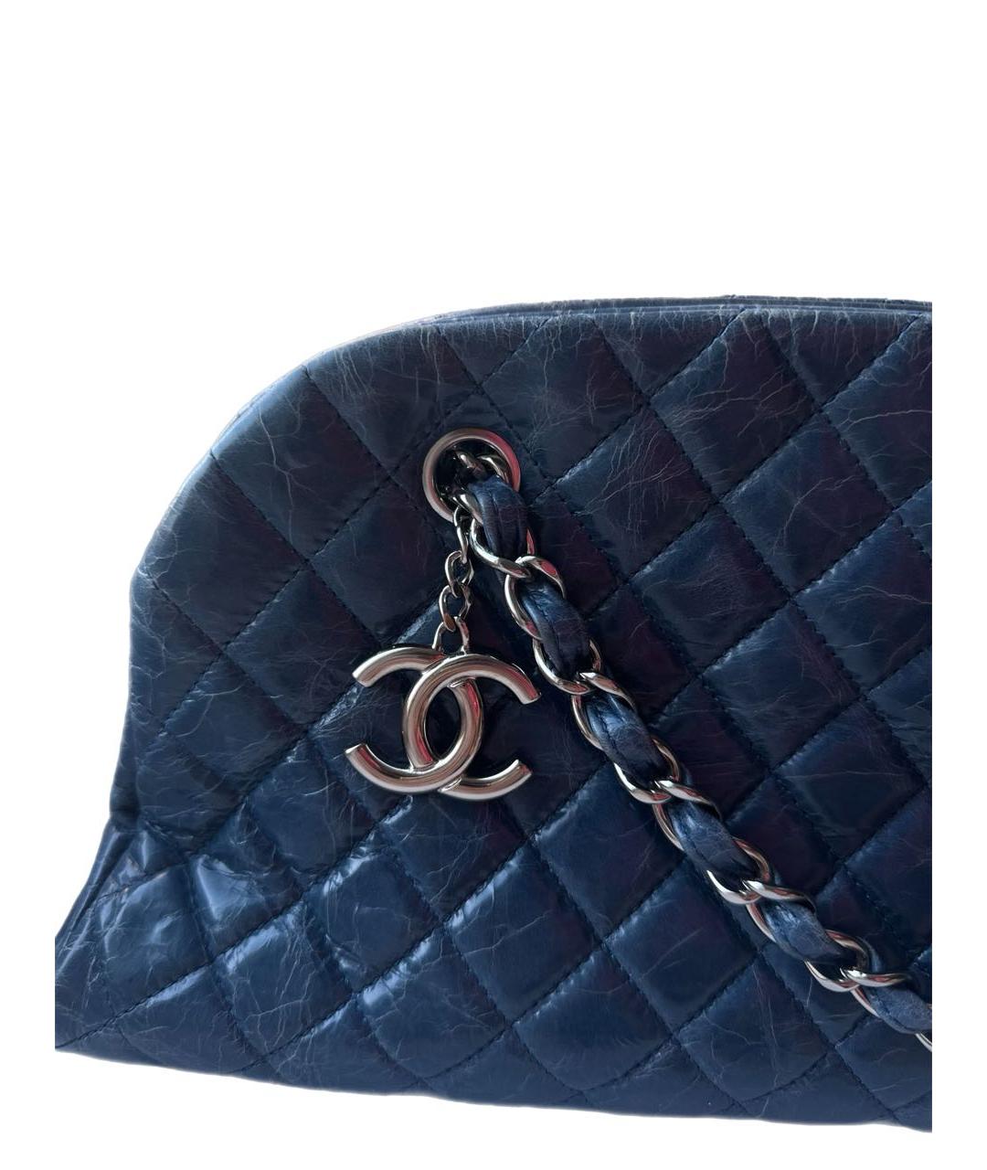 CHANEL Синяя сумка с короткими ручками из лакированной кожи, фото 7